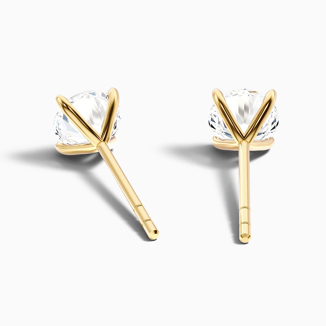 4 Claws Round Lab Grown Diamond Stud Earrings