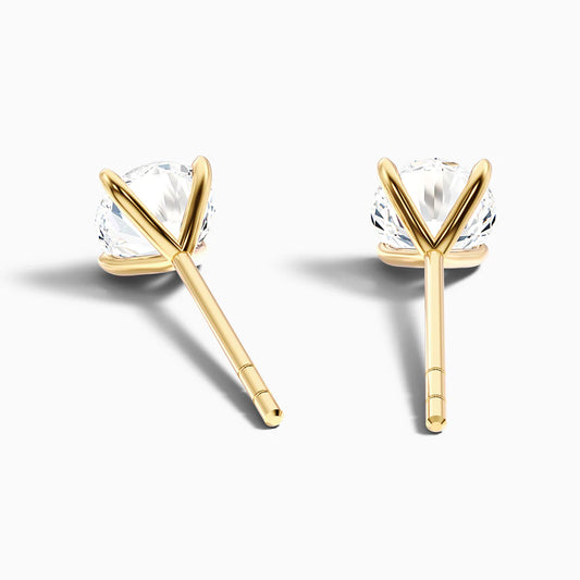 4 Claws Round Moissanite Diamond Stud Earrings